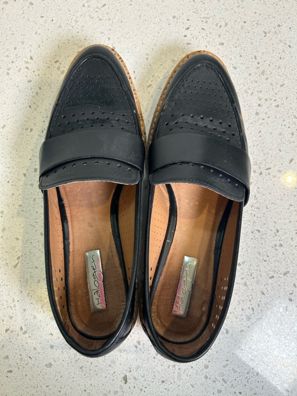 Halogen Emily Leather Perforated Classic  Loafer‎ Size 7.5 - Picture 9 of 9